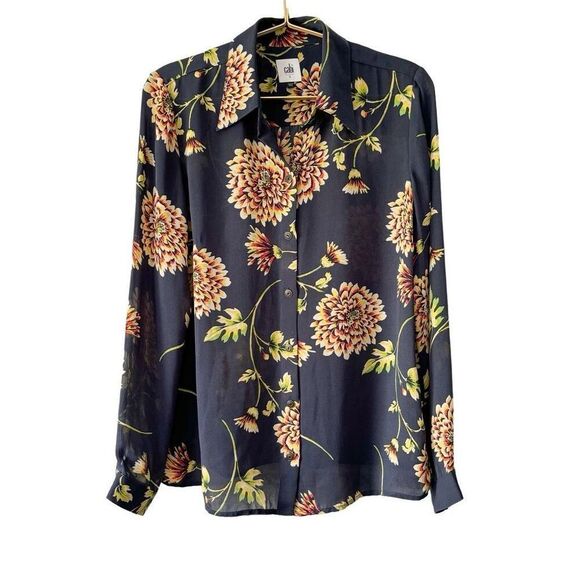 CAbi Daisy button down blouse Sz S - Picture 2 of 7